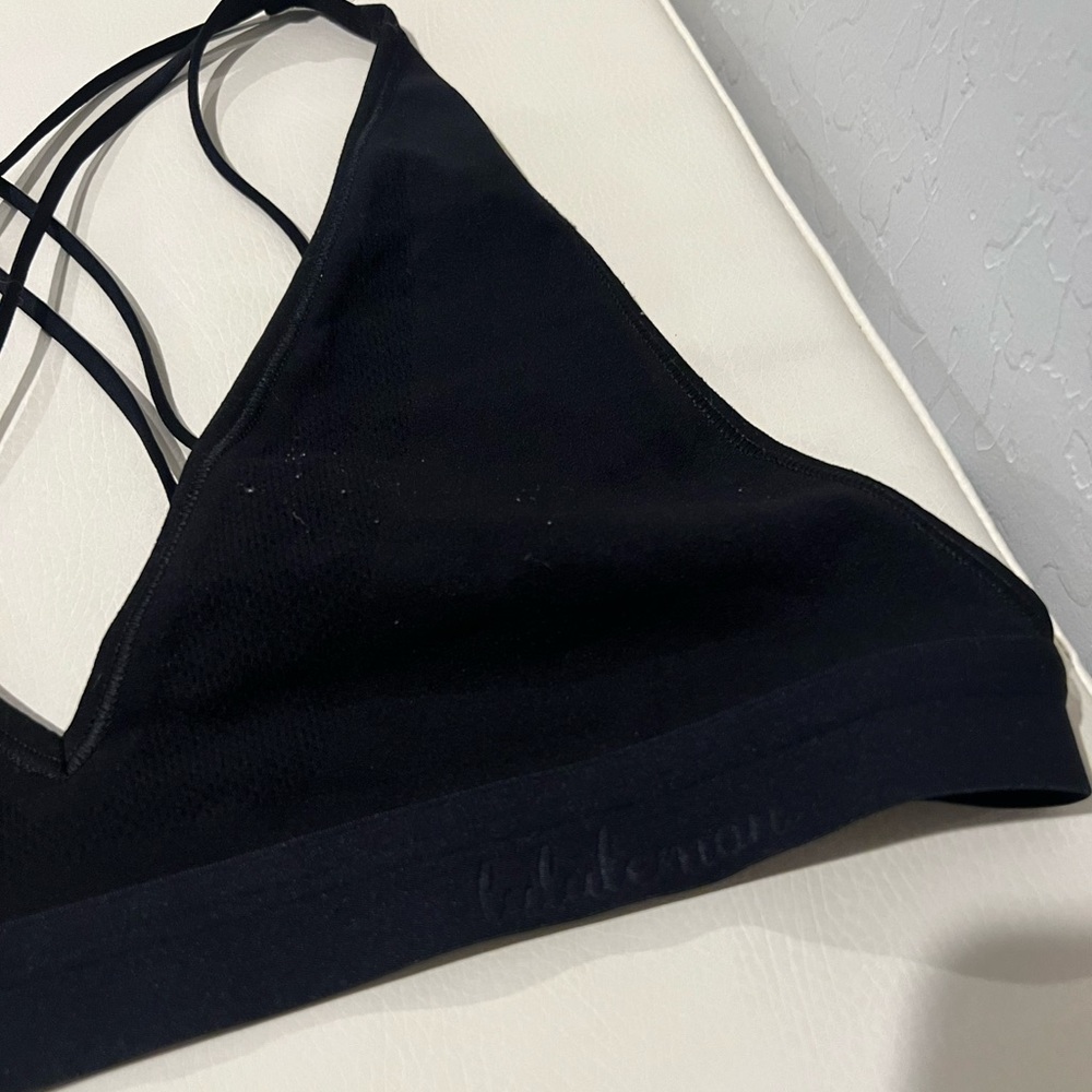 Lululemon A Little Bit Closer Bralette Black Large - Picture 3 of 5